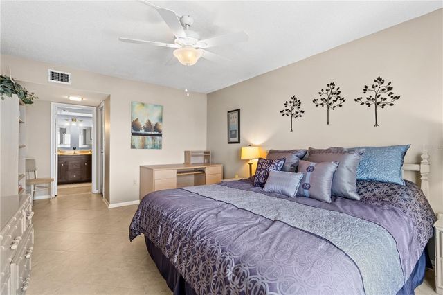4900 BRITTANY DRIVE S 1512, St Petersburg, FL 33715