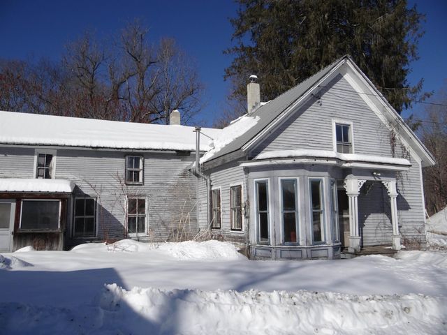 89 Route 12, Hartland, VT 05048