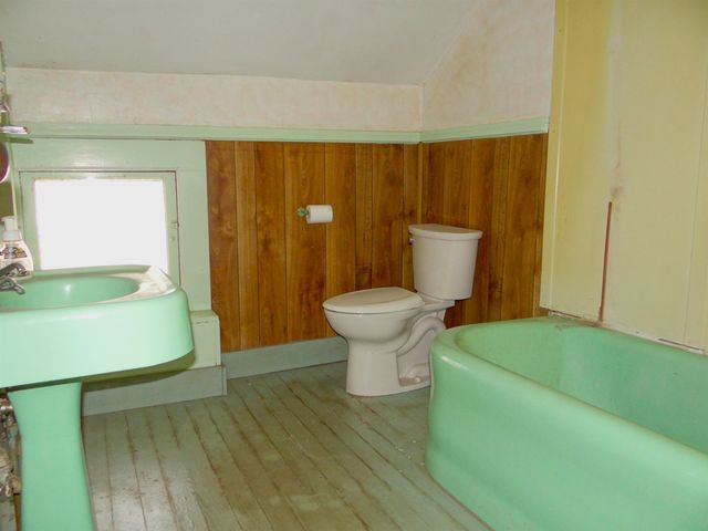 89 Route 12, Hartland, VT 05048