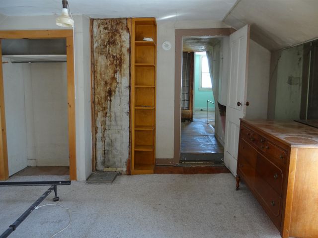 89 Route 12, Hartland, VT 05048