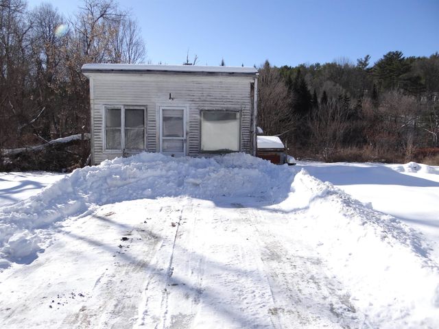 89 Route 12, Hartland, VT 05048