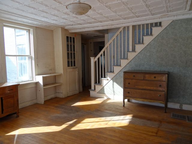 89 Route 12, Hartland, VT 05048