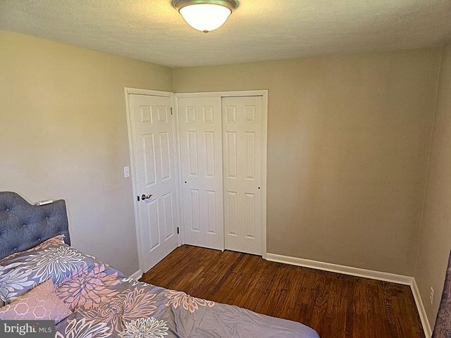 2490 CEDAR RD, York, PA 17408
