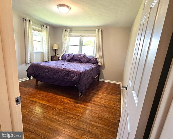 2490 CEDAR RD, York, PA 17408