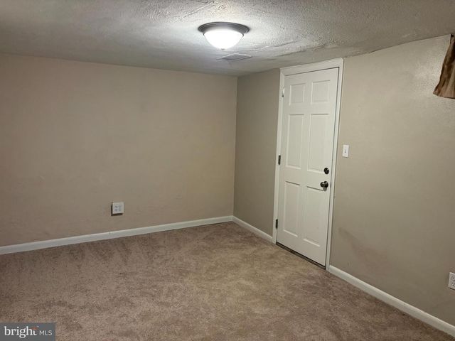 2490 CEDAR RD, York, PA 17408