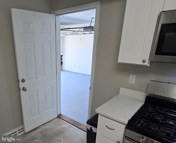 2490 CEDAR RD, York, PA 17408