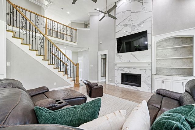1112 Bentwater Parkway, Grand Prairie, TX 75104