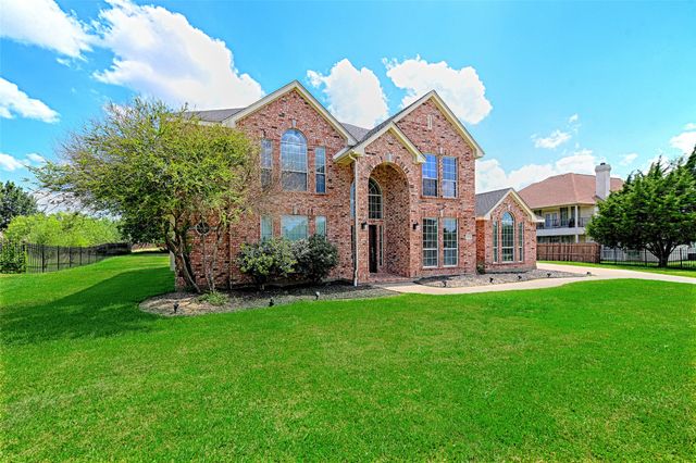 1112 Bentwater Parkway, Grand Prairie, TX 75104