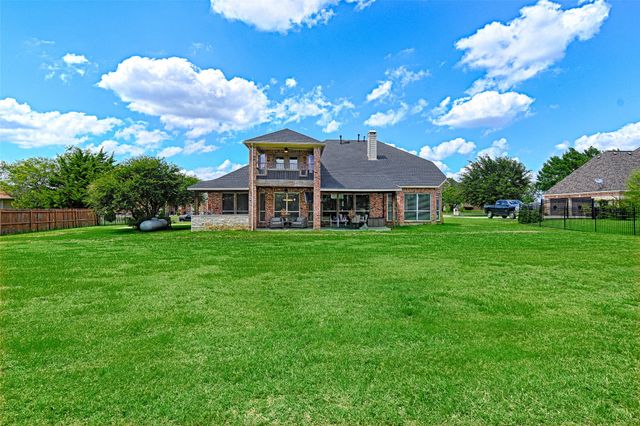 1112 Bentwater Parkway, Grand Prairie, TX 75104