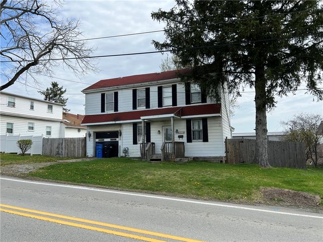 221 Clay Pike, North Huntingdon, PA 15642