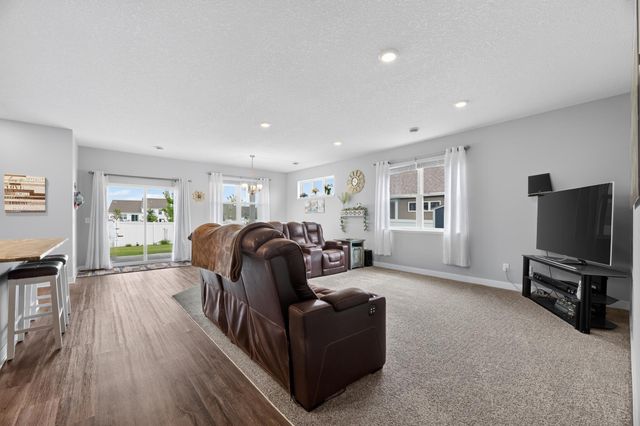 1436 Independence Curve, Delano, MN 55328