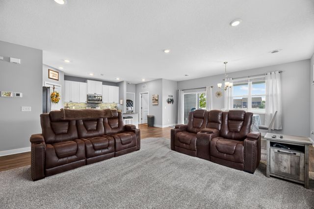 1436 Independence Curve, Delano, MN 55328