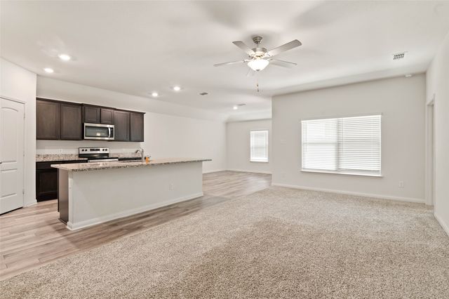 175 Aster Drive, Sanger, TX 76266