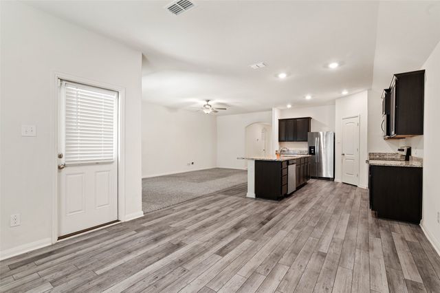 175 Aster Drive, Sanger, TX 76266