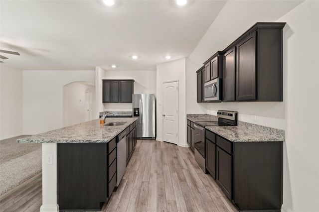 175 Aster Drive, Sanger, TX 76266