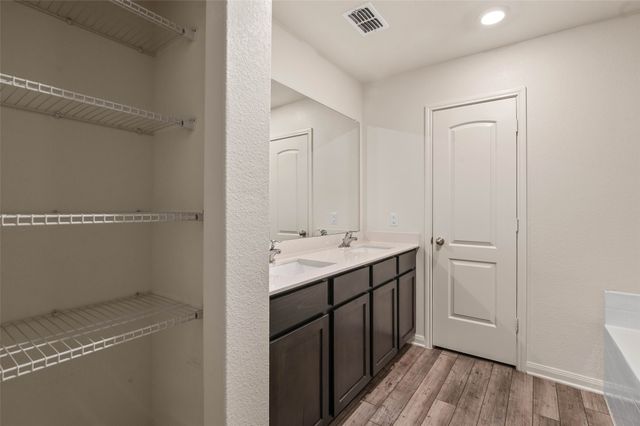 175 Aster Drive, Sanger, TX 76266