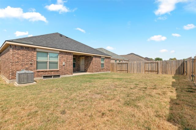 175 Aster Drive, Sanger, TX 76266