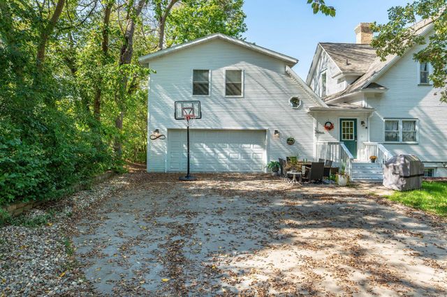 322 3rd Avenue SE, Pelican Rapids, MN 56572