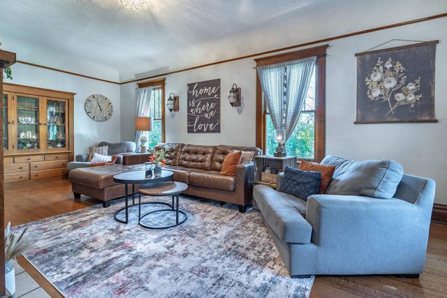 322 3rd Avenue SE, Pelican Rapids, MN 56572