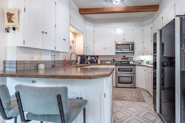 322 3rd Avenue SE, Pelican Rapids, MN 56572