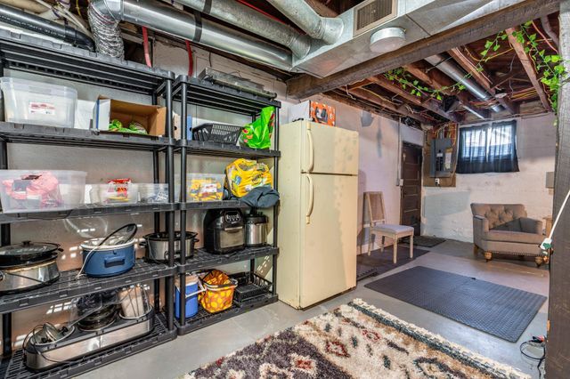 322 3rd Avenue SE, Pelican Rapids, MN 56572