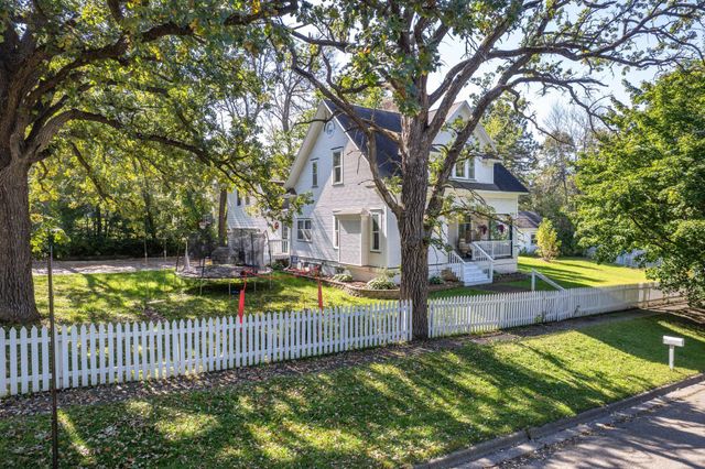 322 3rd Avenue SE, Pelican Rapids, MN 56572