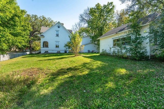 322 3rd Avenue SE, Pelican Rapids, MN 56572