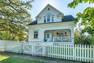 322 3rd Avenue SE, Pelican Rapids, MN 56572