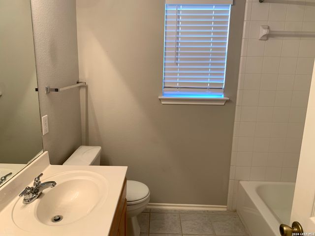 217 ROADRUNNER AVE, New Braunfels, TX 78130