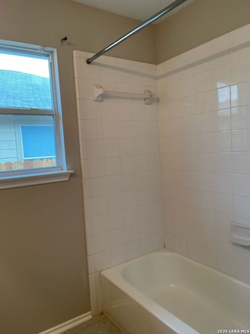 217 ROADRUNNER AVE, New Braunfels, TX 78130