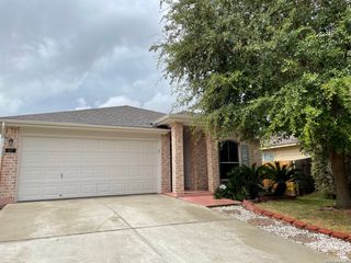 217 ROADRUNNER AVE, New Braunfels, TX 78130