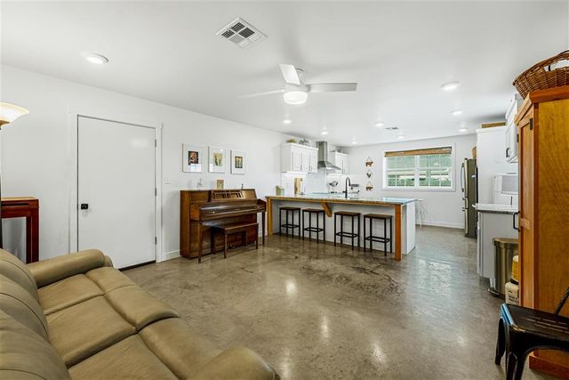 8149 Gordon Denison Road, Iowa, LA 70647