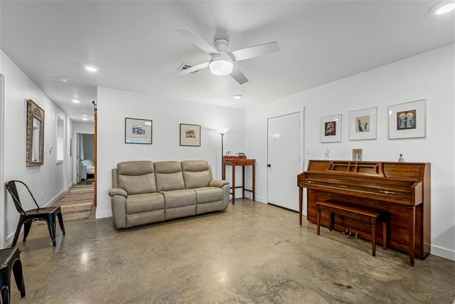 8149 Gordon Denison Road, Iowa, LA 70647