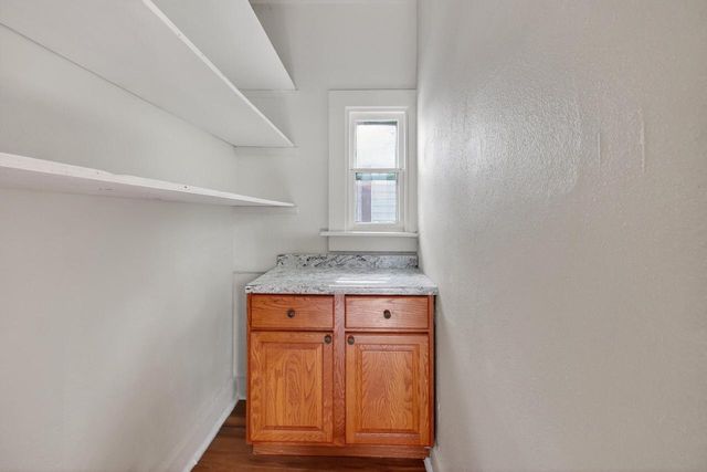 3529 N 11th STREET, Milwaukee, WI 53206