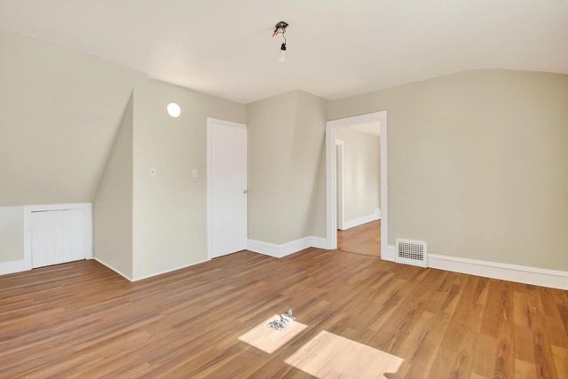 3529 N 11th STREET, Milwaukee, WI 53206