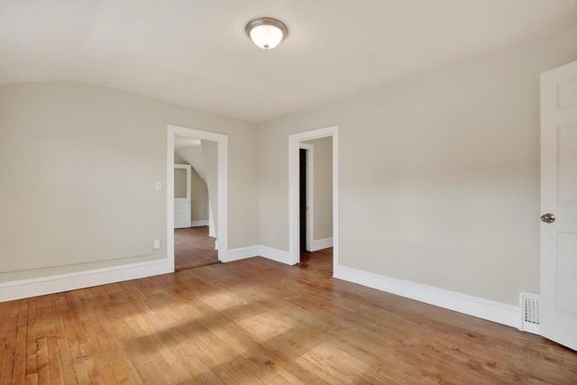 3529 N 11th STREET, Milwaukee, WI 53206