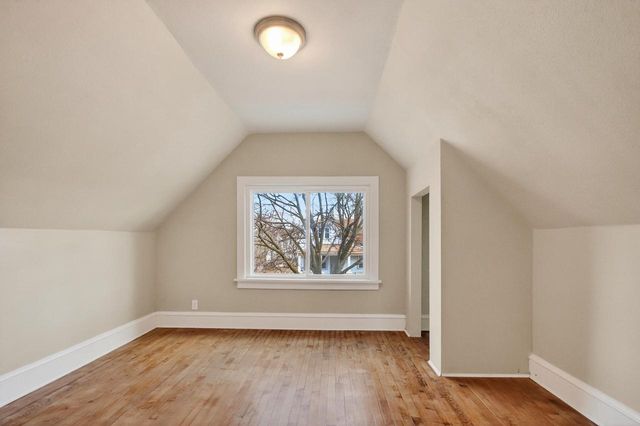 3529 N 11th STREET, Milwaukee, WI 53206