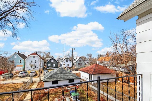 3529 N 11th STREET, Milwaukee, WI 53206