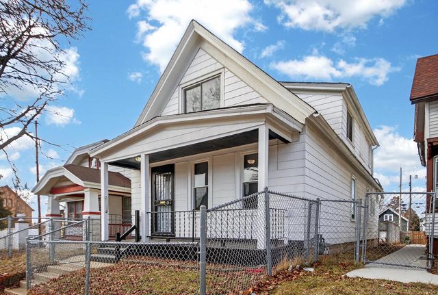 3529 N 11th STREET, Milwaukee, WI 53206