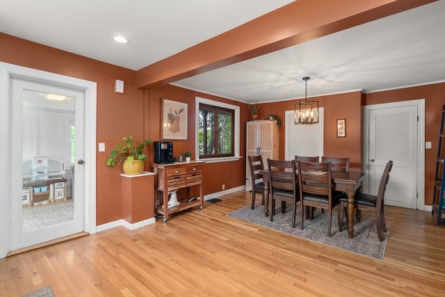 69R Eastern Ave, Woburn, MA 01801