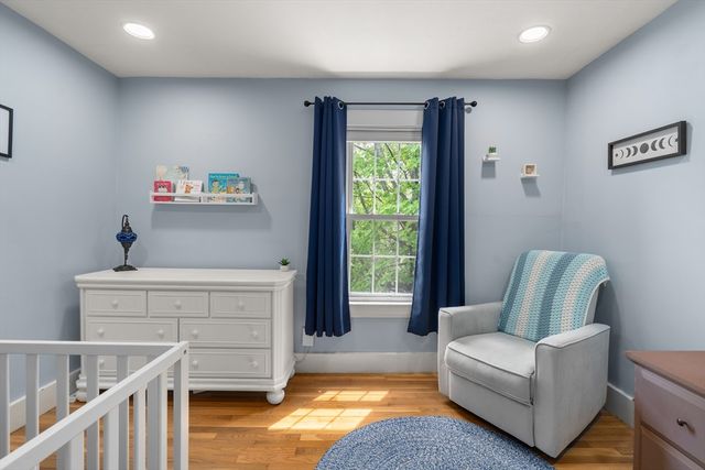 69R Eastern Ave, Woburn, MA 01801
