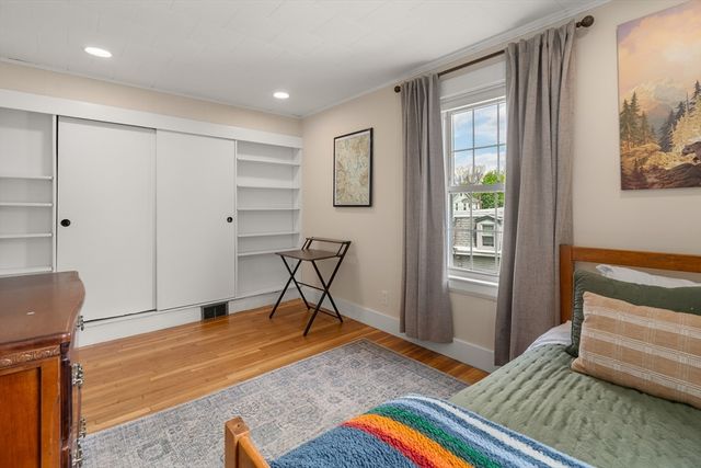 69R Eastern Ave, Woburn, MA 01801