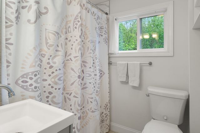 69R Eastern Ave, Woburn, MA 01801