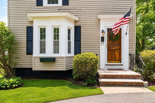 69R Eastern Ave, Woburn, MA 01801