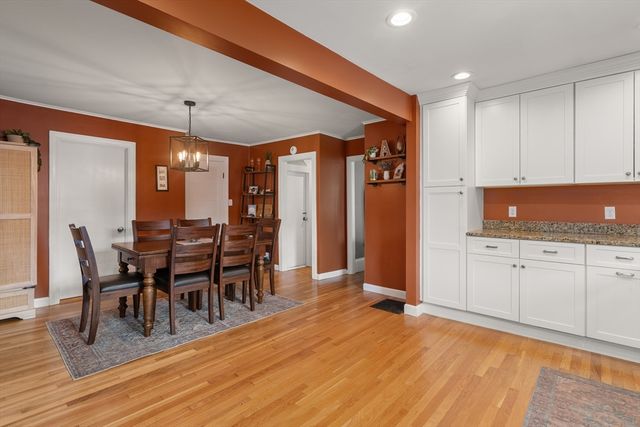69R Eastern Ave, Woburn, MA 01801