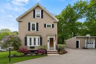 69R Eastern Ave, Woburn, MA 01801