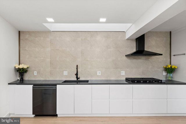 4400 Q ST NW, Washington, DC 20007