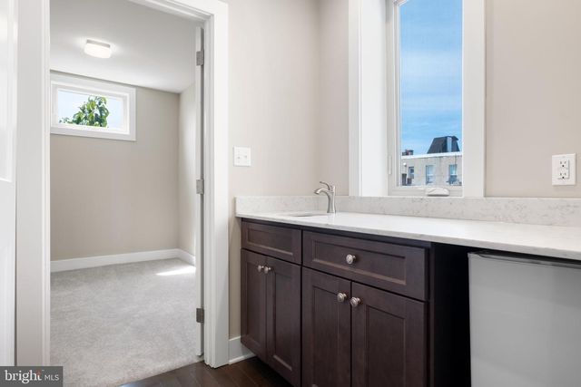 510 MOUNTAIN ST, Philadelphia, PA 19148