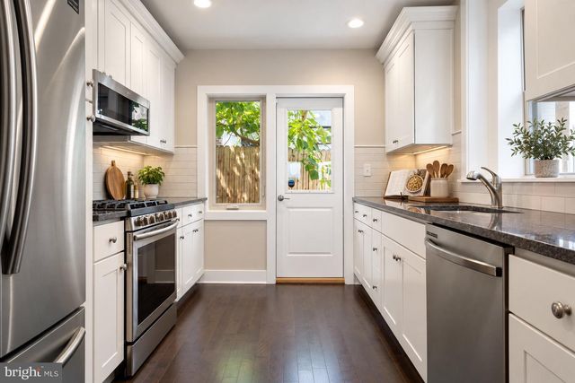 510 MOUNTAIN ST, Philadelphia, PA 19148