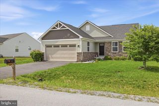 141 BINDWEED CT, Bunker Hill, WV 25413